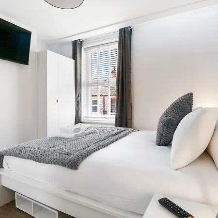 Дом отдыха Refurbished 2 Bed Close To - Pass The Keys *