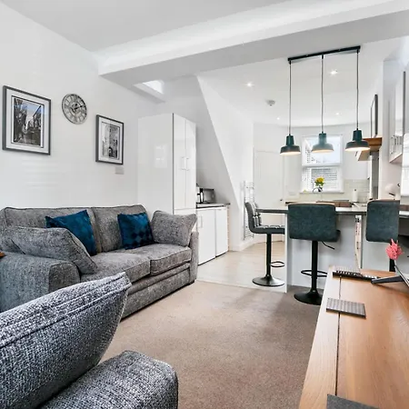 Dom wakacyjny Refurbished 2 Bed Close To - Pass The Keys York
