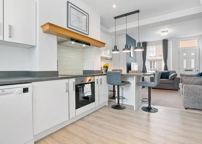 Дом отдыха Refurbished 2 Bed Close To - Pass The Keys *